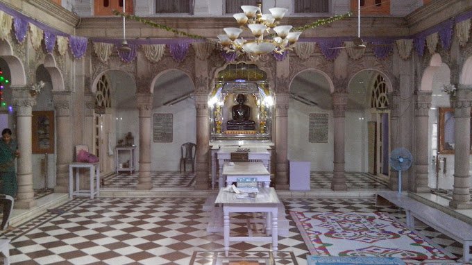 agra - digambar jain temple shri shitalnath ji & bihari lal dharamshala
